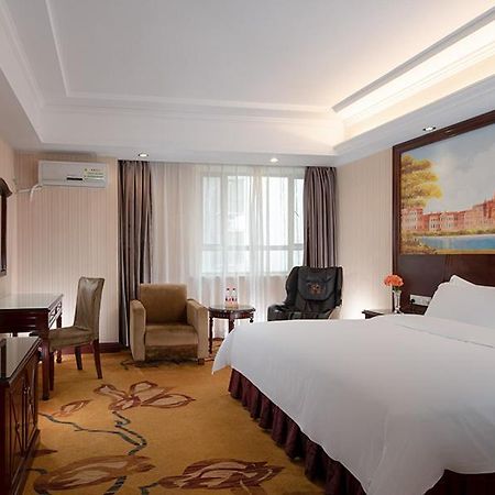 Vienna Hotel Dongguan Chang'An Mid Zhen'An Road Екстериор снимка