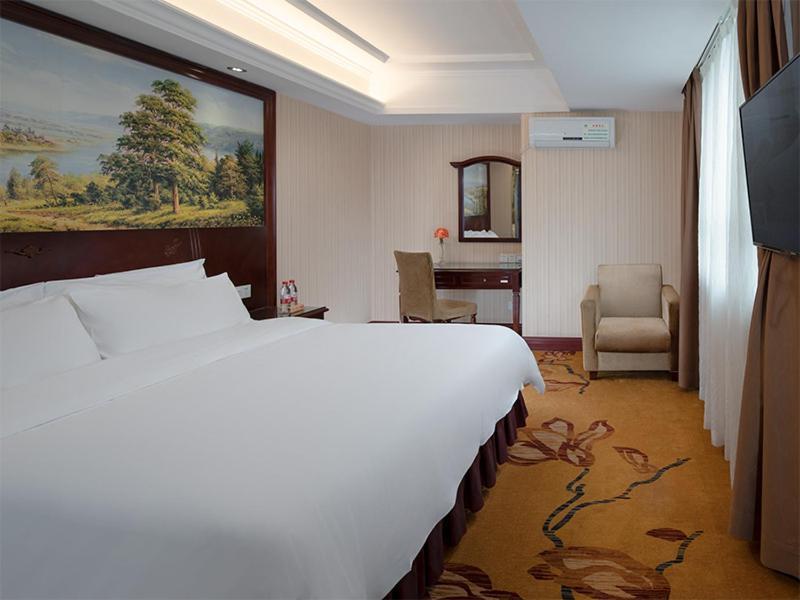 Vienna Hotel Dongguan Chang'An Mid Zhen'An Road Екстериор снимка